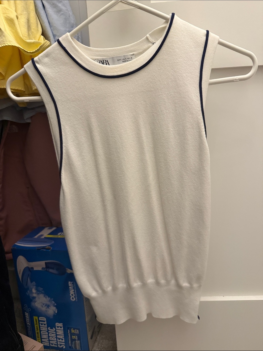 Zara White Sleeveless Knit Top with Navy Piping